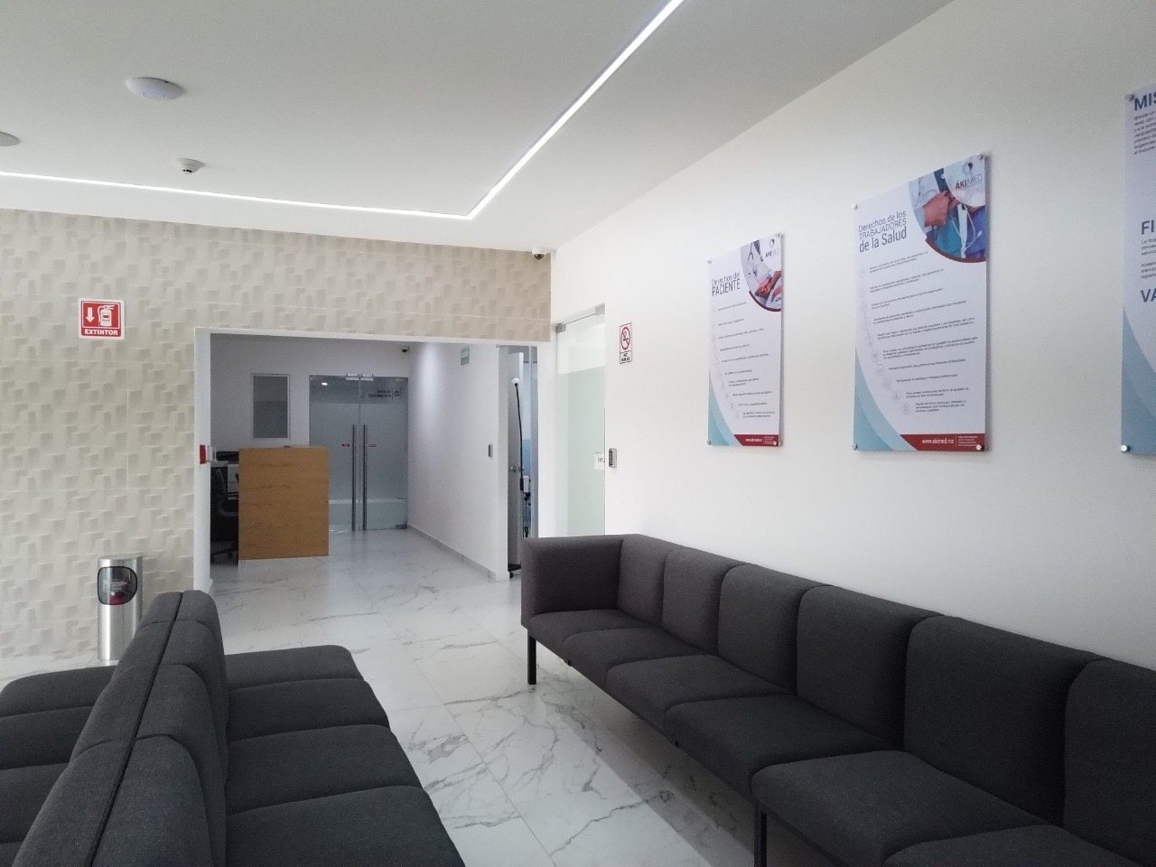 Recepción de Médica Renacer