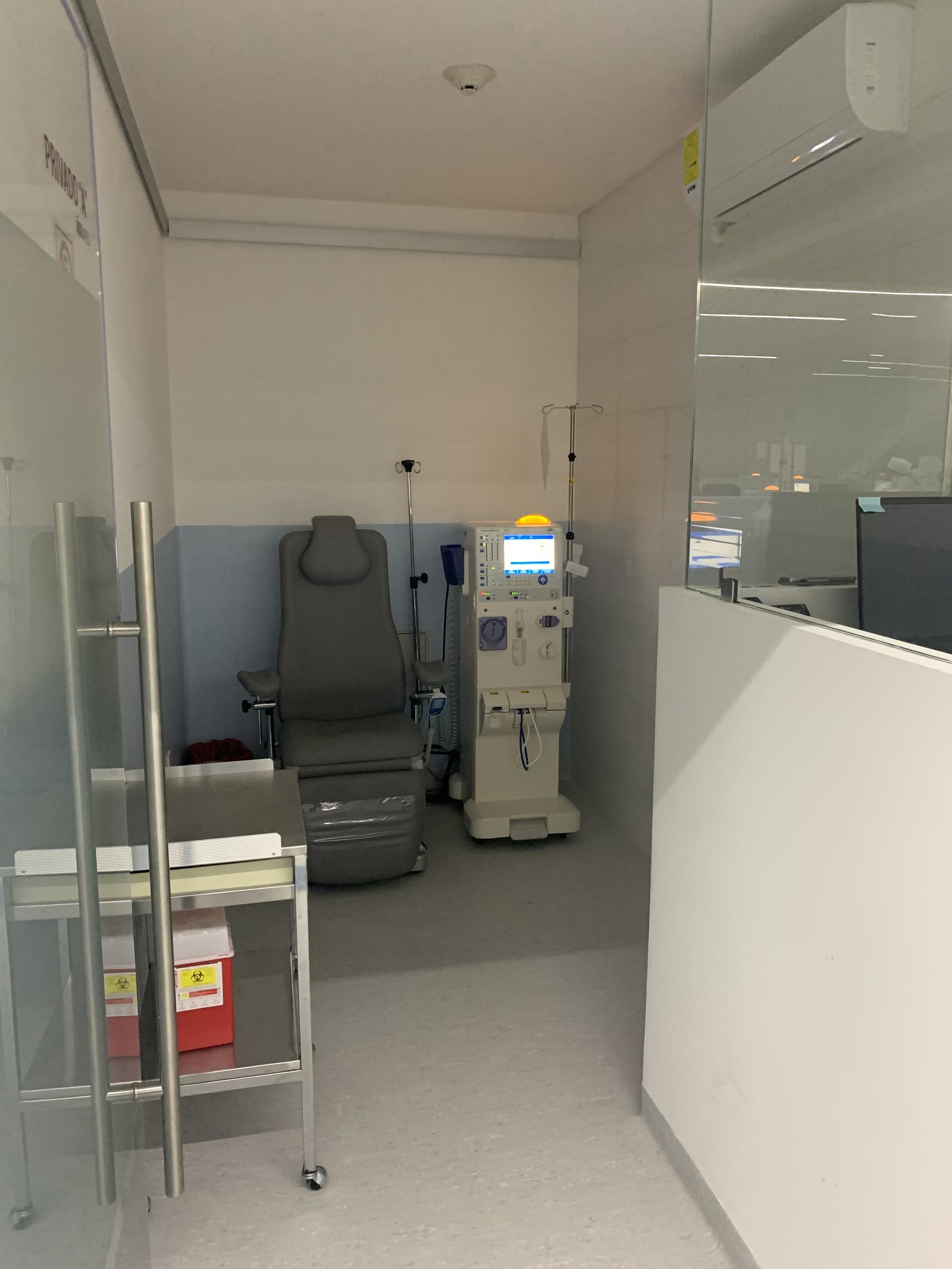 Cub&iacute;culo de tratamiento individual en M&eacute;dica Renacer