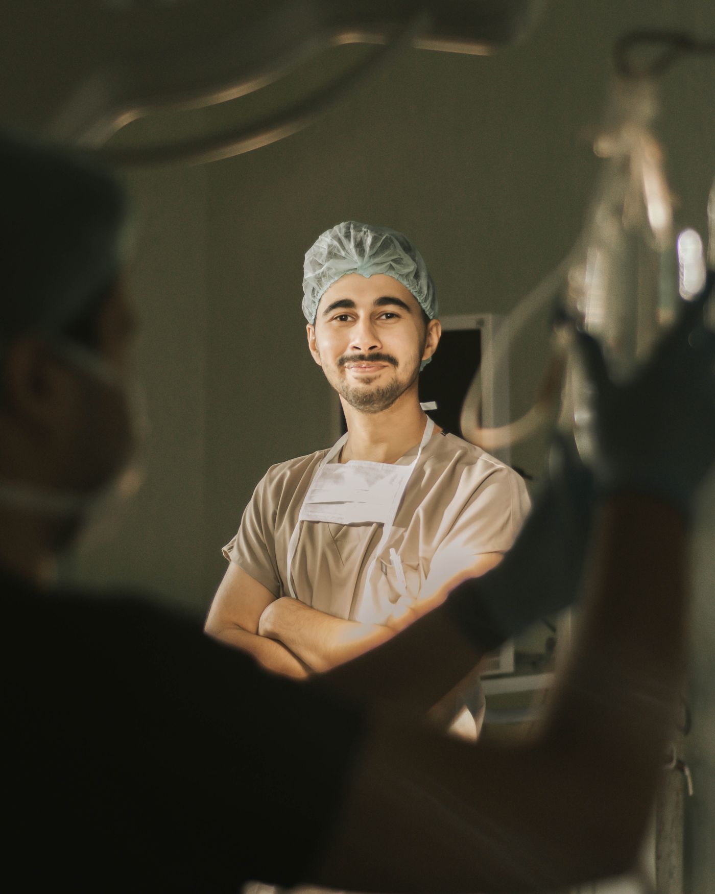 M&eacute;dico sonriente del equipo de M&eacute;dica Renacer